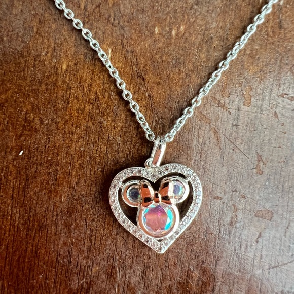 Minnie Necklace - Picture 3 of 4